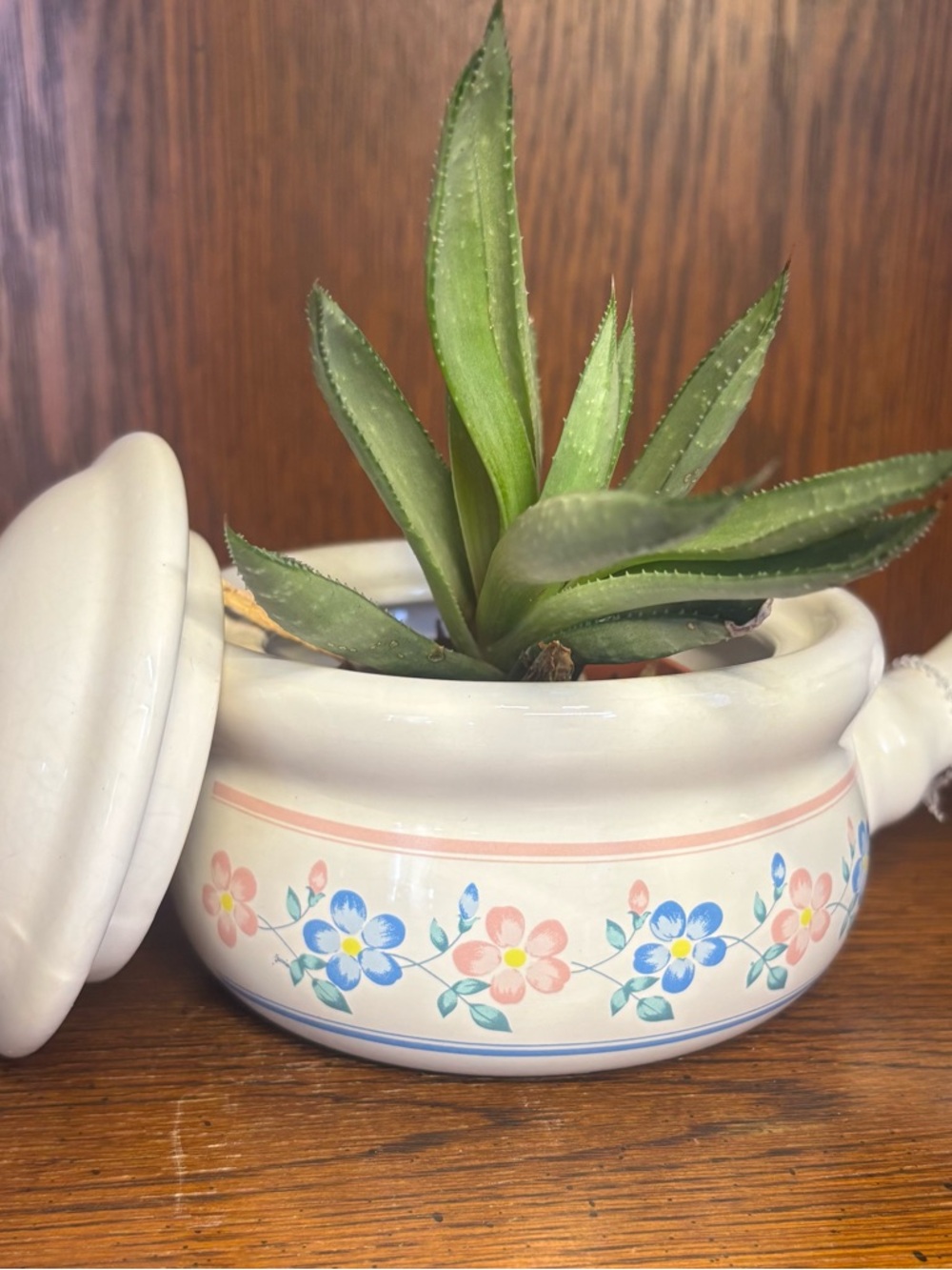 Vintage Cottagecore Crock